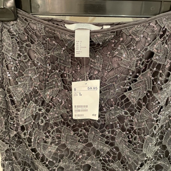 H&M Grey Silver Skirt - Picture 5 of 6